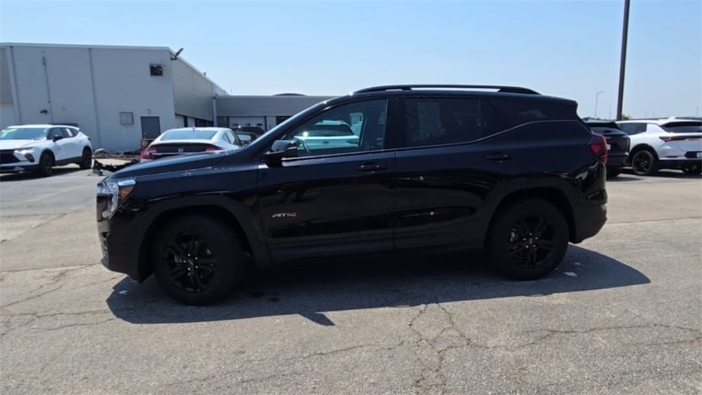 2024 GMC TERRAIN - Image 6