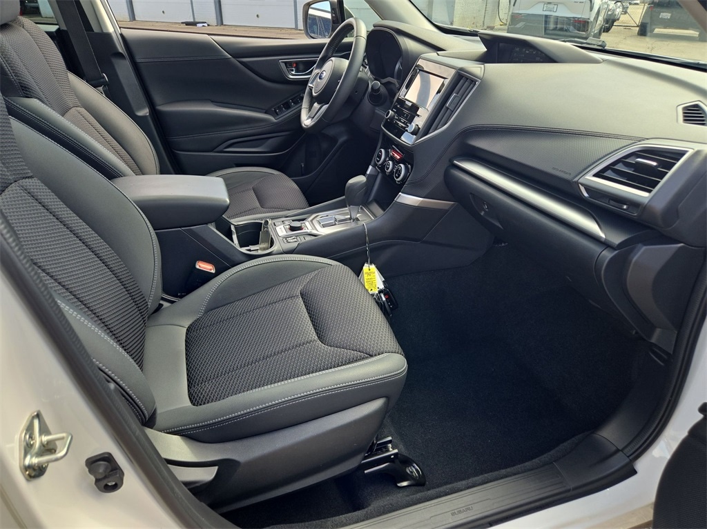 2022 SUBARU FORESTER - Image 33