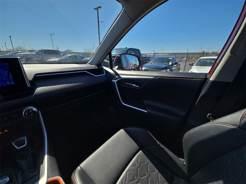 2023 TOYOTA RAV4 - Image 11