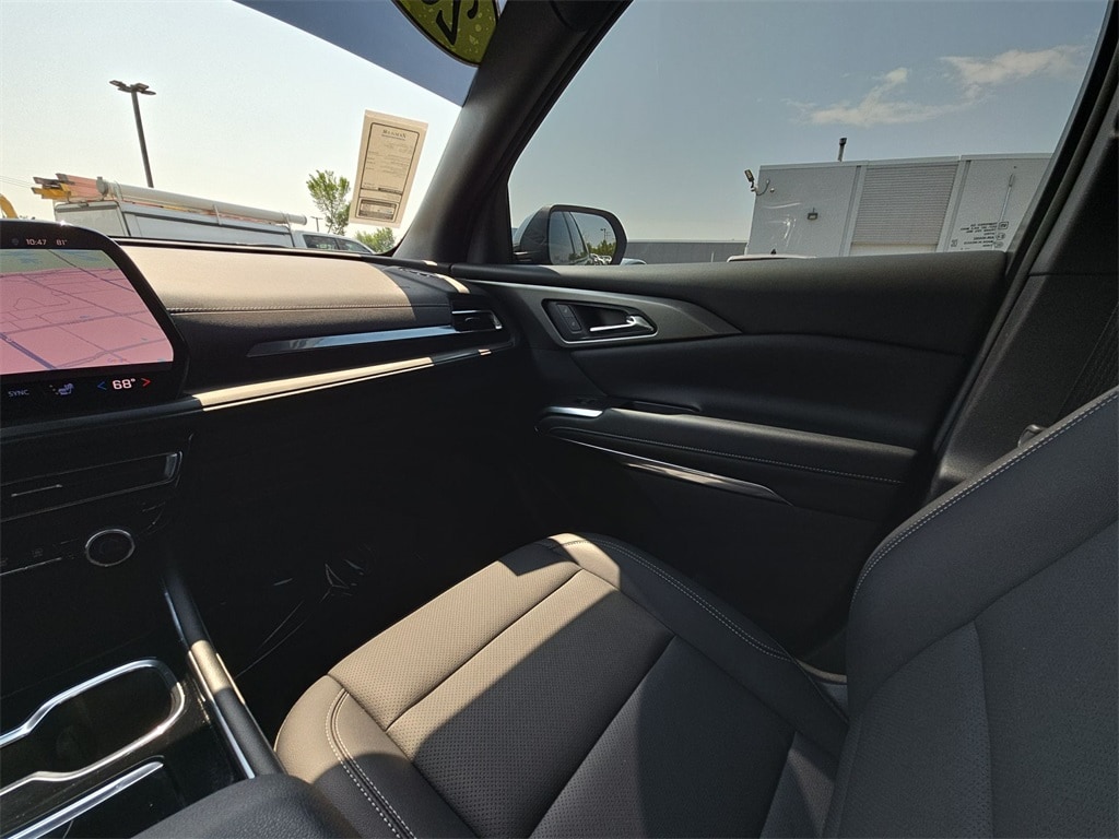 2024 CHEVROLET TRAVERSE - Image 11