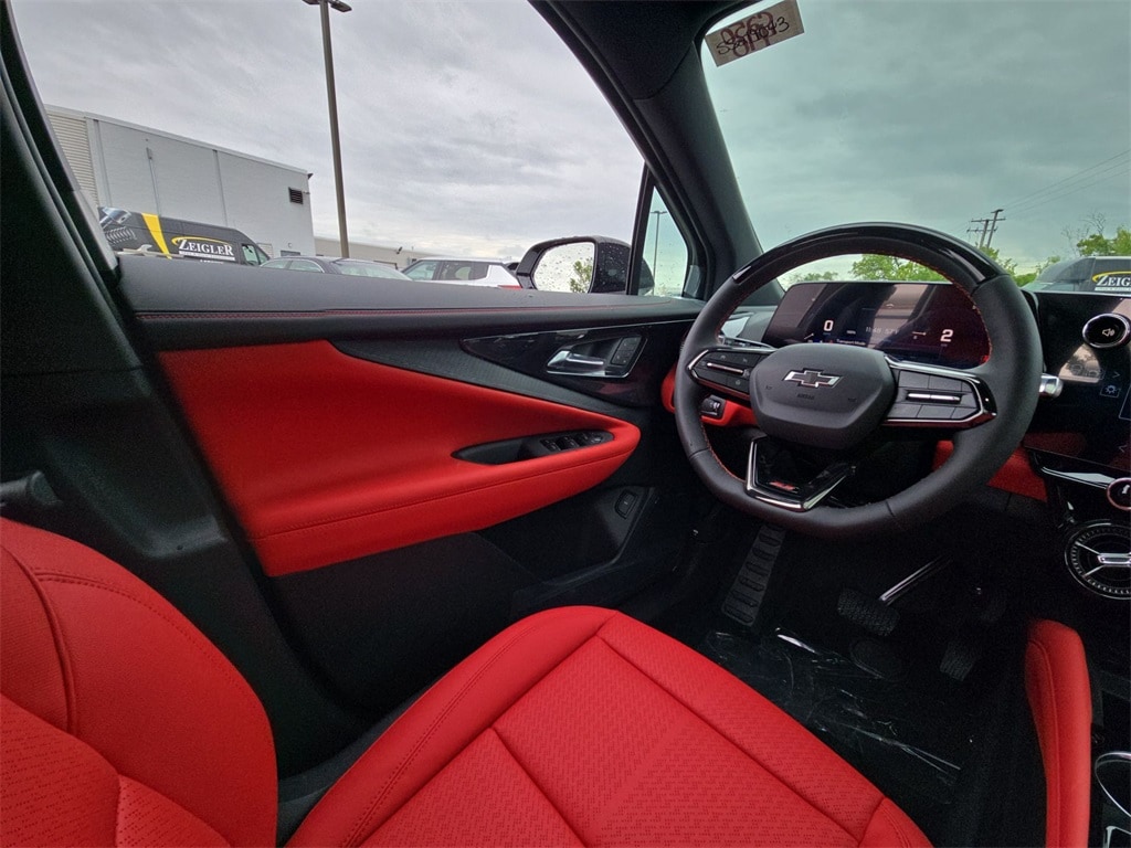 2025 Chevrolet Blazer EV SS - Photo 15