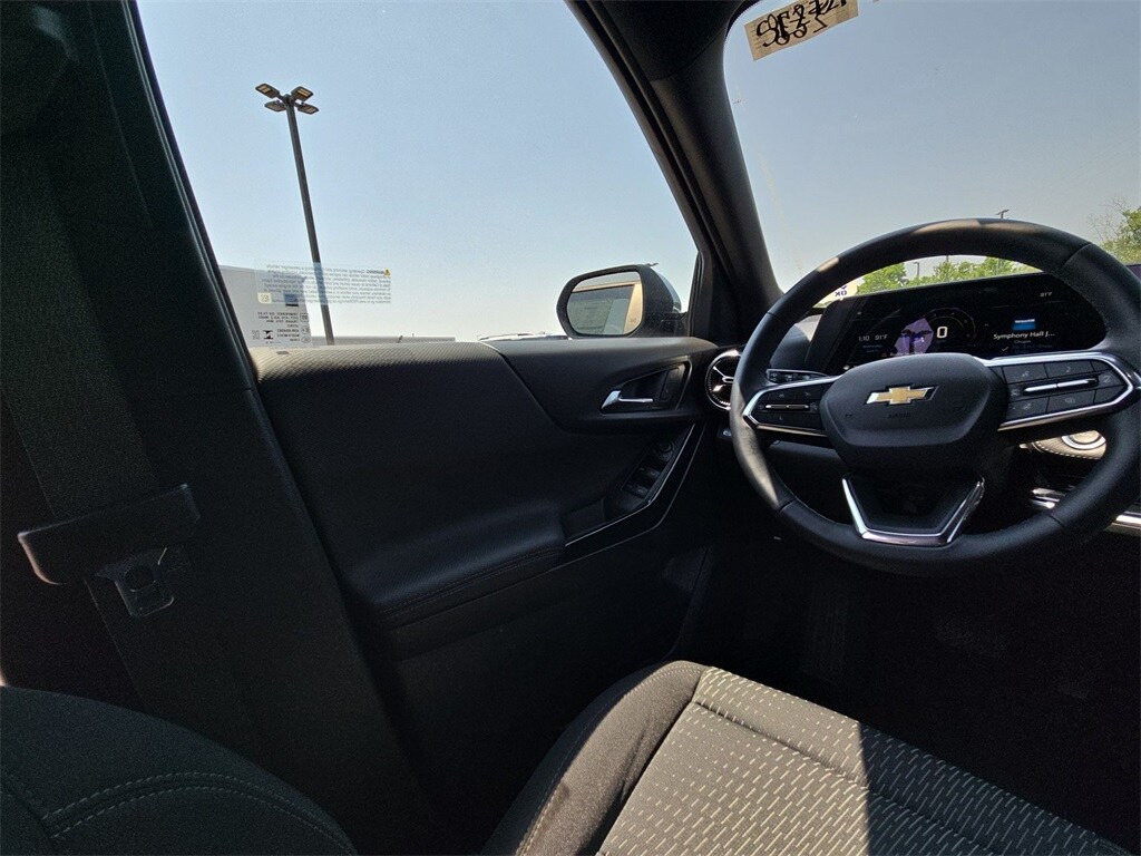 2025 Chevrolet Equinox LT - Photo 15