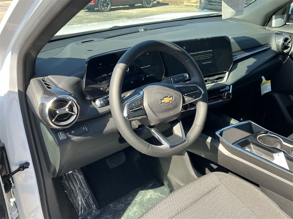 2025 Chevrolet Equinox LT - Photo 10