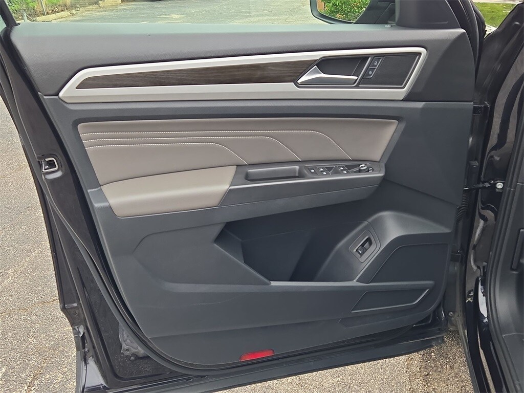 2022 VOLKSWAGEN ATLAS - Image 21