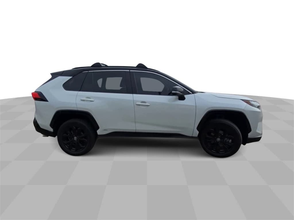 2022 TOYOTA RAV4 - Image 2