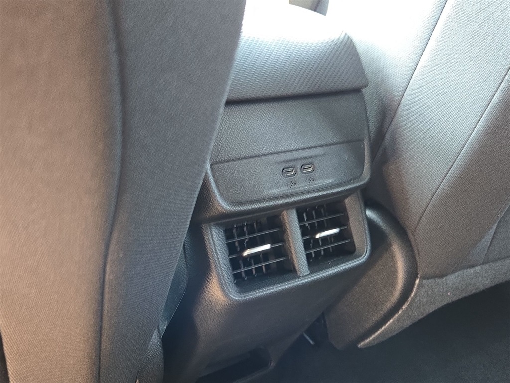 2025 Chevrolet Equinox LT - Photo 27