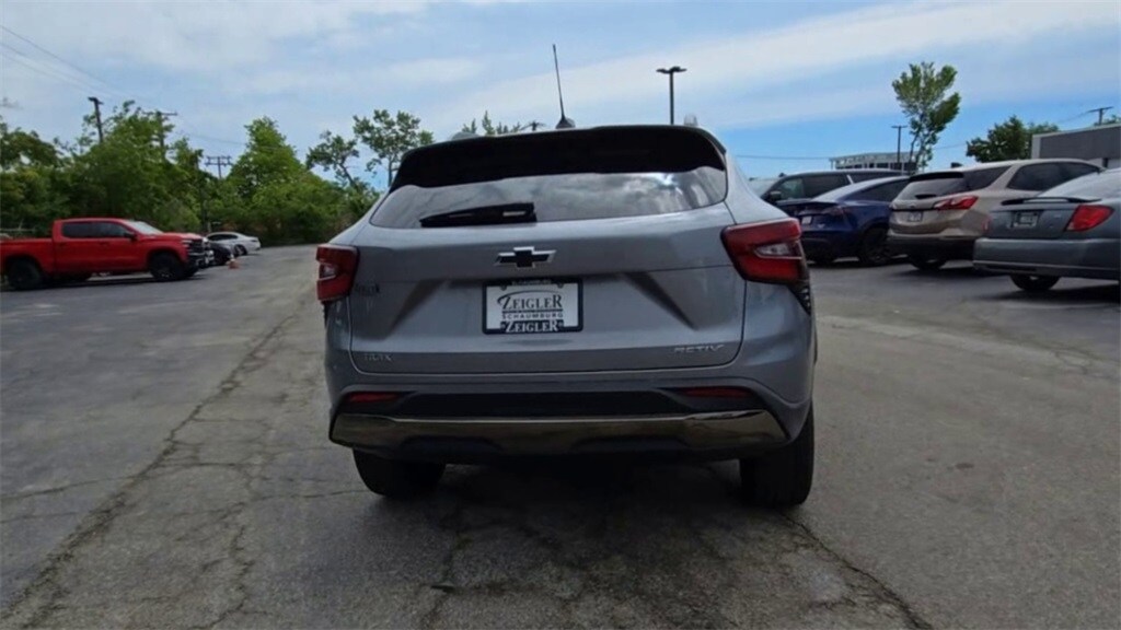 2025 Chevrolet Trax Activ - Photo 8