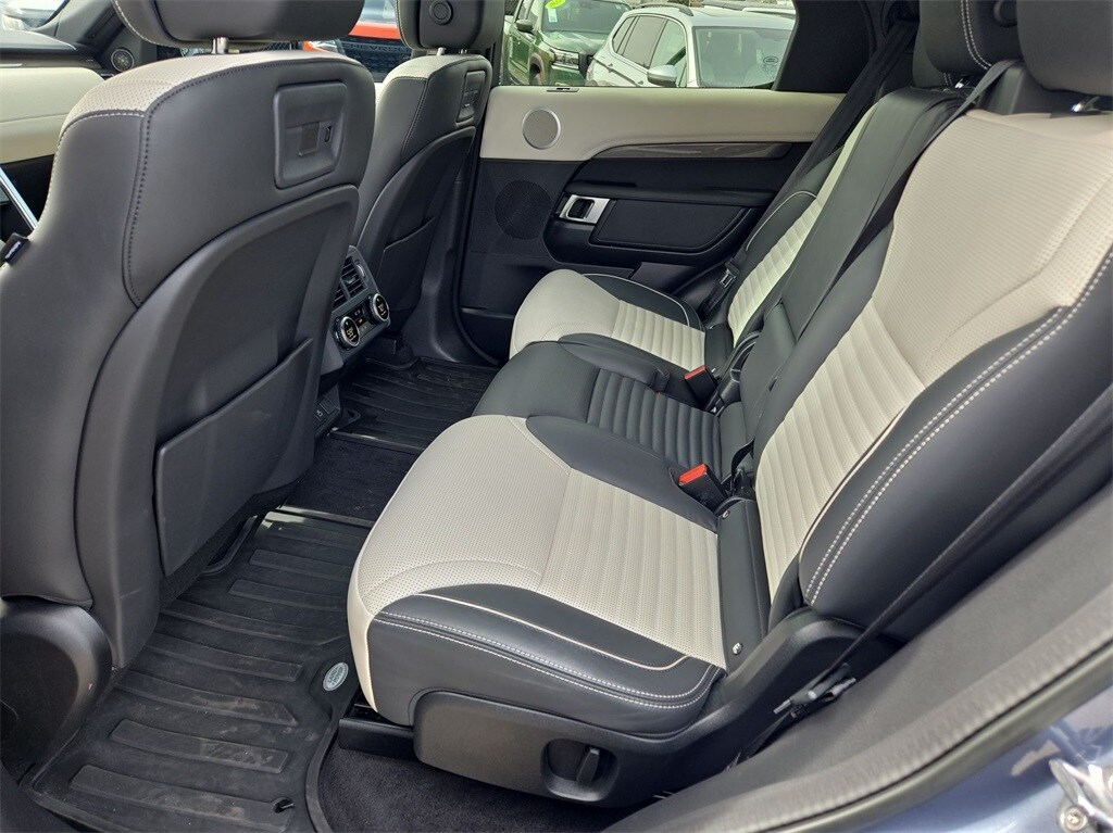 2023 LAND ROVER DISCOVERY - Image 32