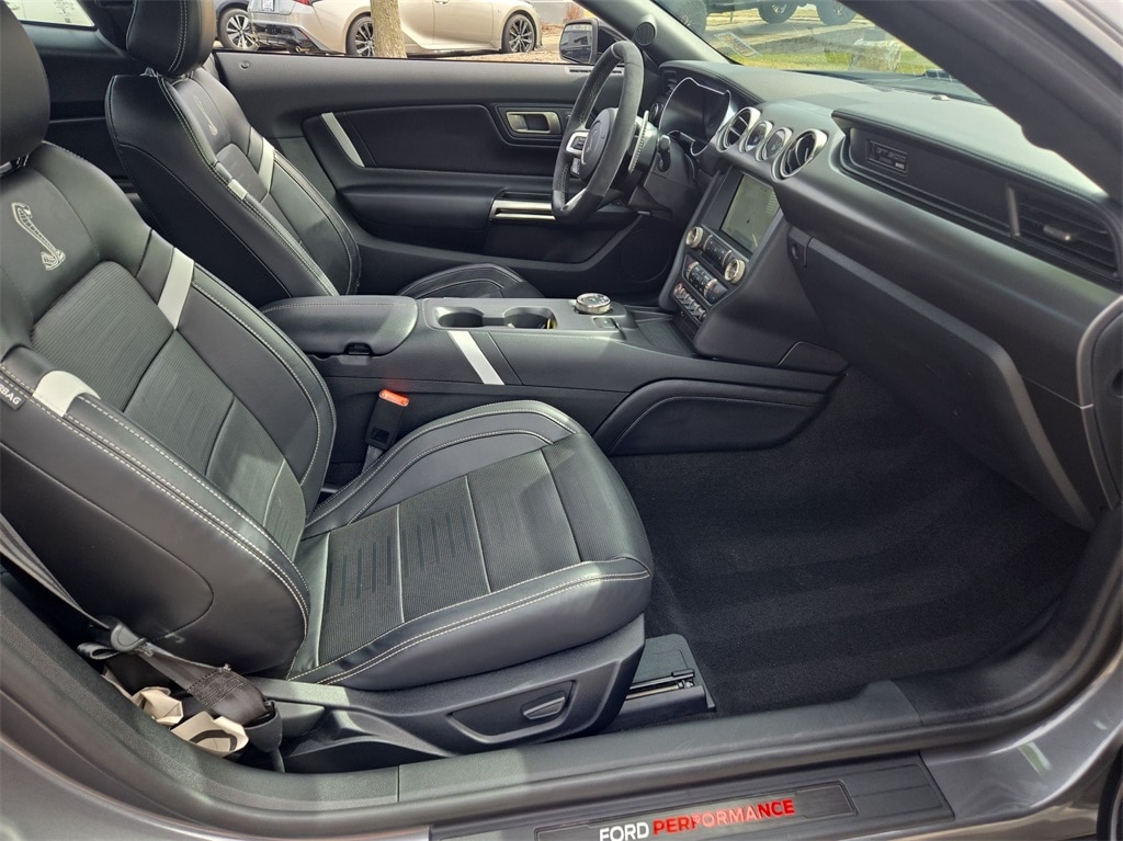 2021 FORD MUSTANG - Image 30