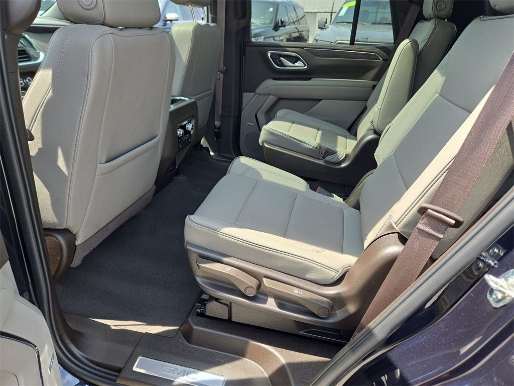 2022 GMC YUKON - Image 26