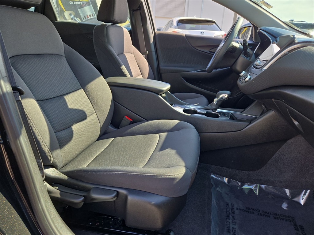 2023 CHEVROLET MALIBU - Image 33