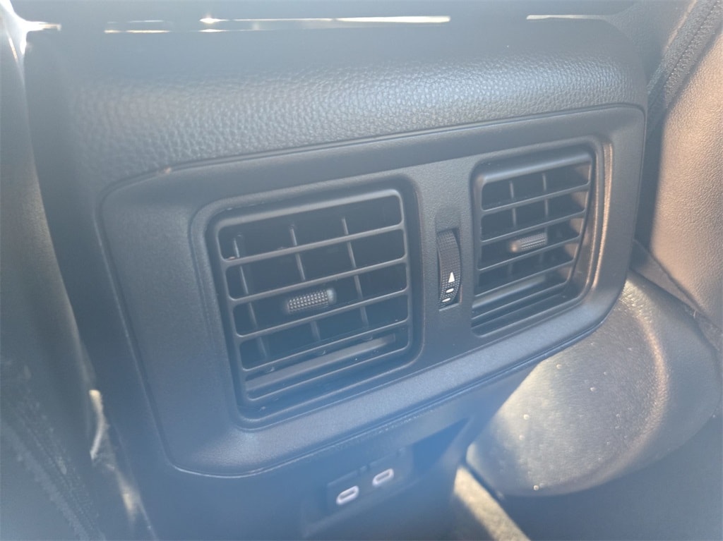 2023 TOYOTA RAV4 - Image 27