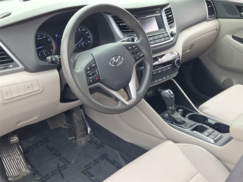 2017 HYUNDAI TUCSON - Image 10