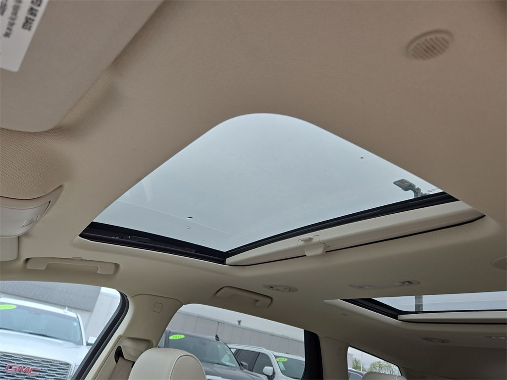 2023 BUICK ENCLAVE - Image 19