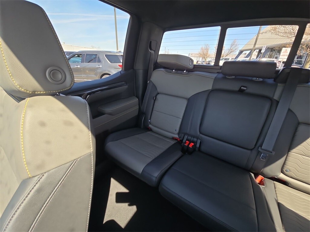 2023 CHEVROLET SILVERADO - Image 12