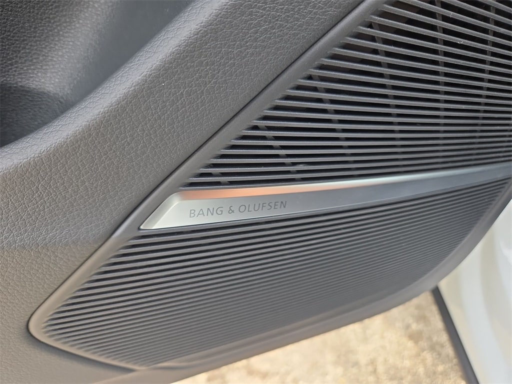 2023 AUDI Q8 - Image 31