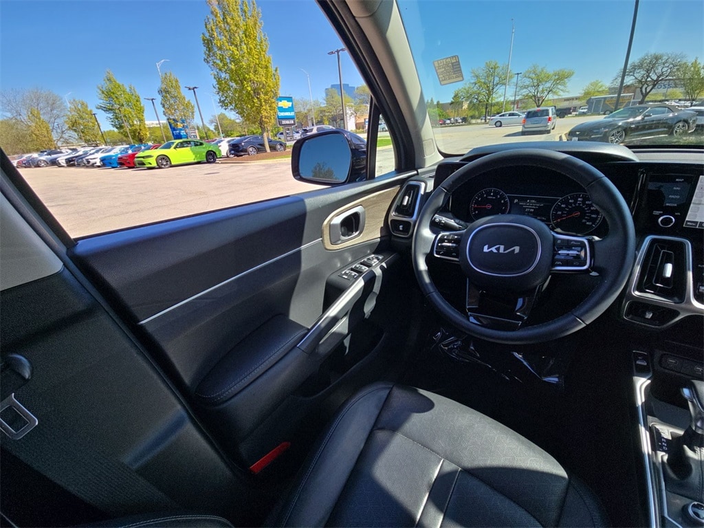 2022 KIA SORENTO - Image 15