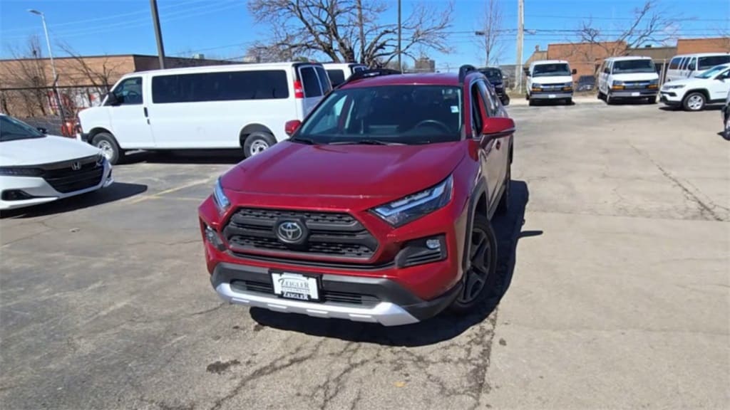 2023 TOYOTA RAV4 - Image 3