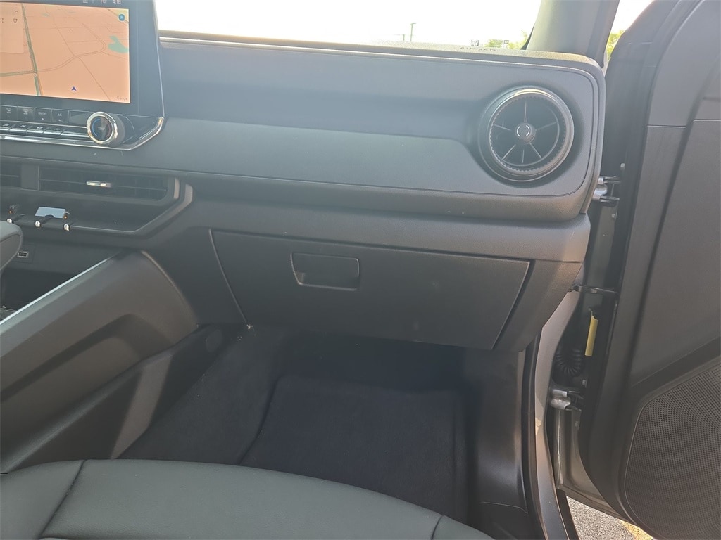 2024 CHEVROLET COLORADO - Image 35