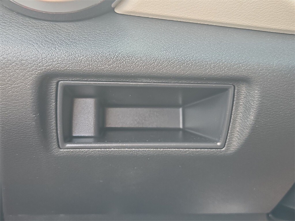 2021 NISSAN VERSA - Image 23