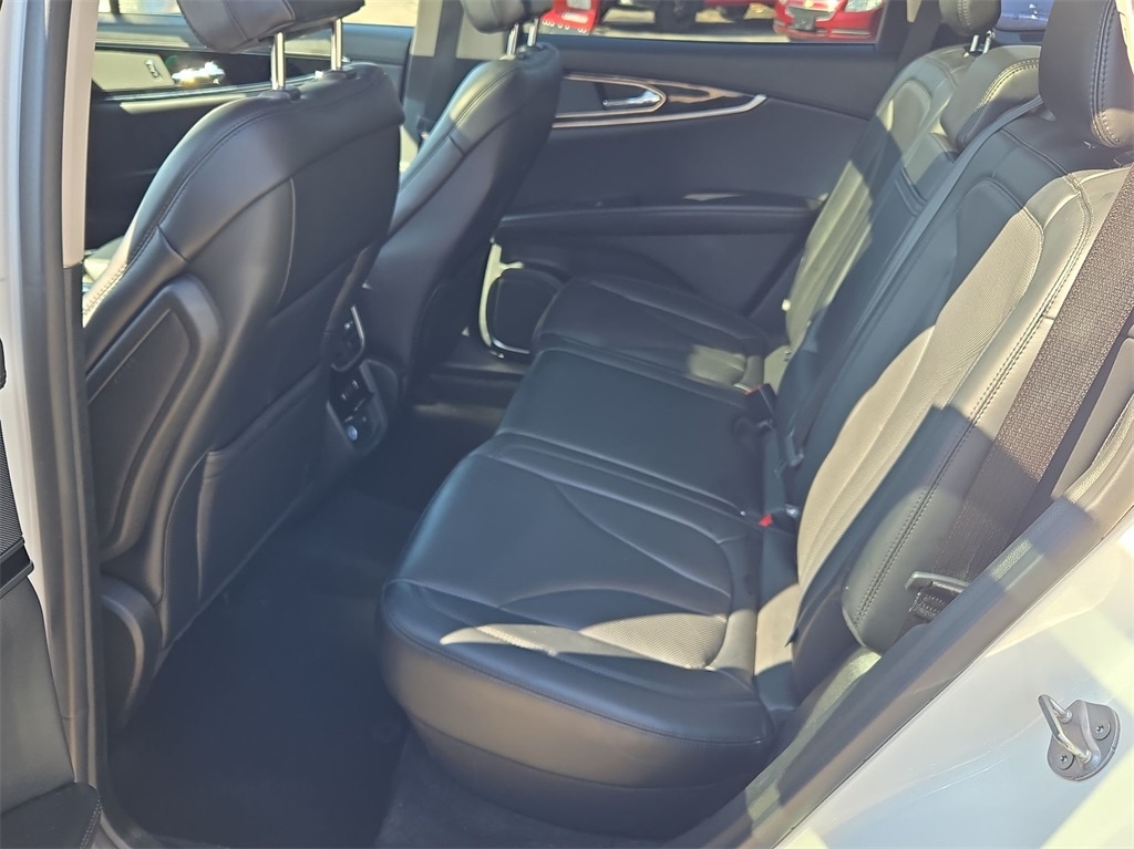 2023 LINCOLN NAUTILUS - Image 25