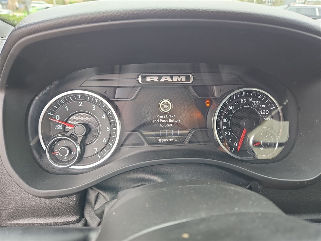 2023 RAM 1500 - Image 11