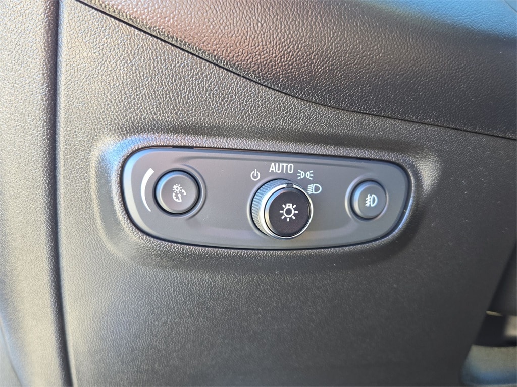 2022 CHEVROLET EQUINOX - Image 23