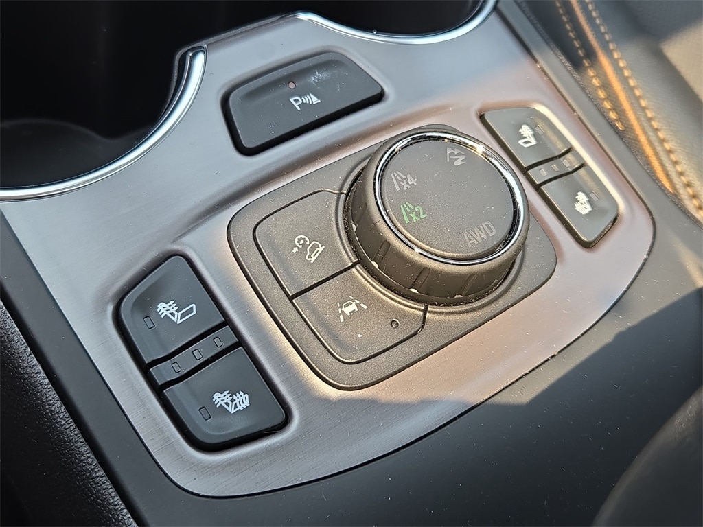 2024 GMC TERRAIN - Image 42