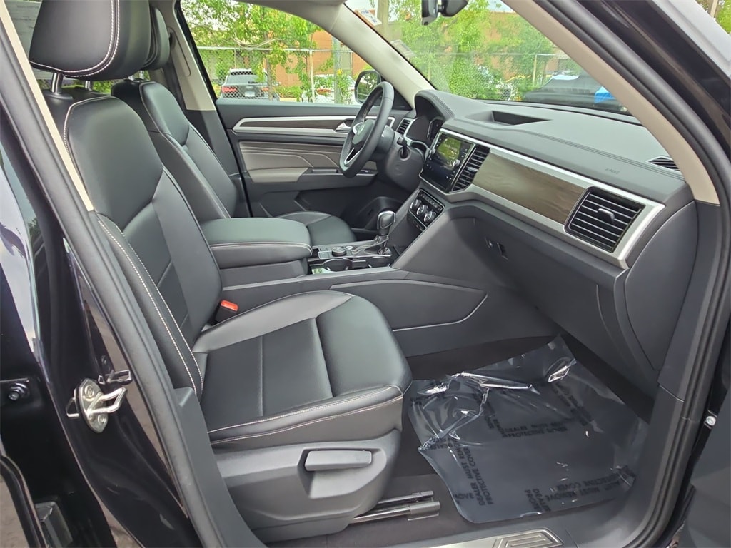 2022 VOLKSWAGEN ATLAS - Image 26