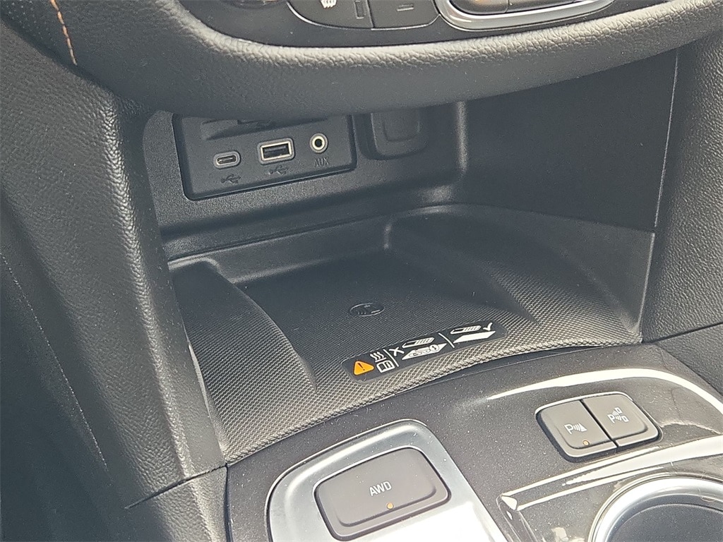 2022 CHEVROLET EQUINOX - Image 35