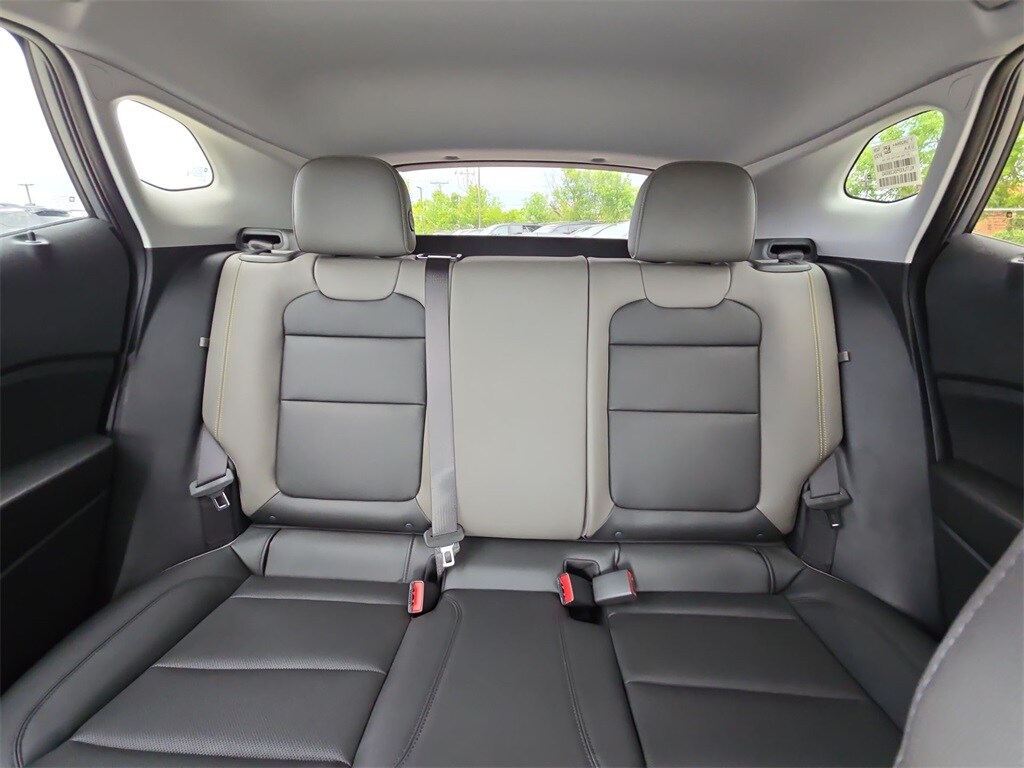 2025 Chevrolet Trax Activ - Photo 13