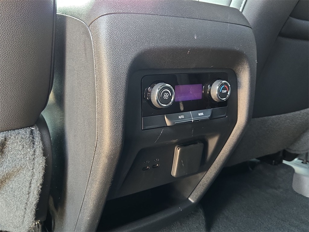 2024 CHEVROLET TRAVERSE - Image 27