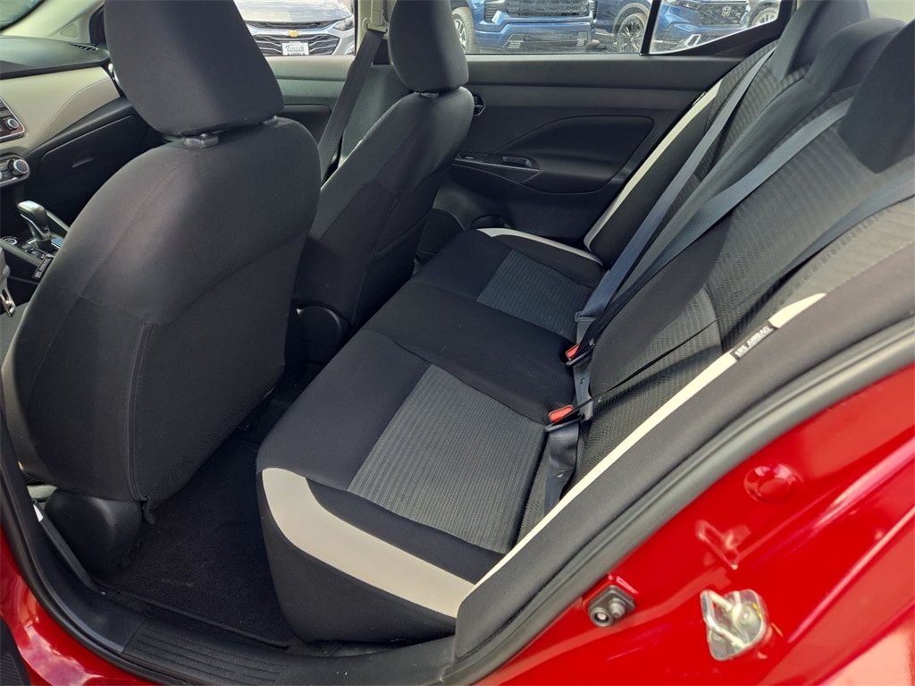 2021 NISSAN VERSA - Image 30