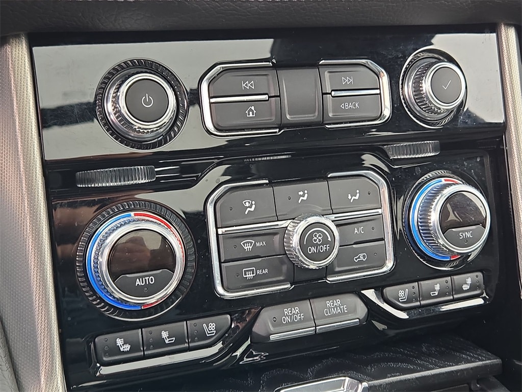 2022 GMC YUKON - Image 36