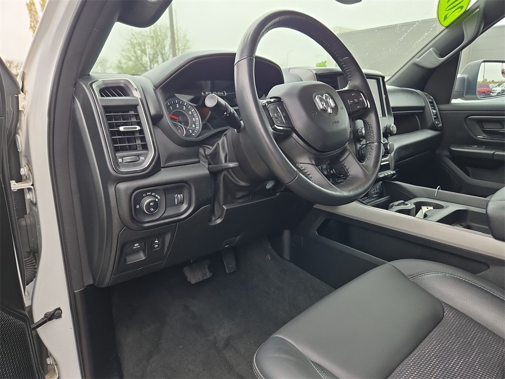 2023 RAM 1500 - Image 10