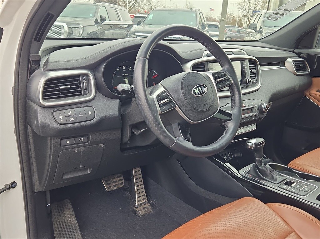 2019 KIA SORENTO - Image 10