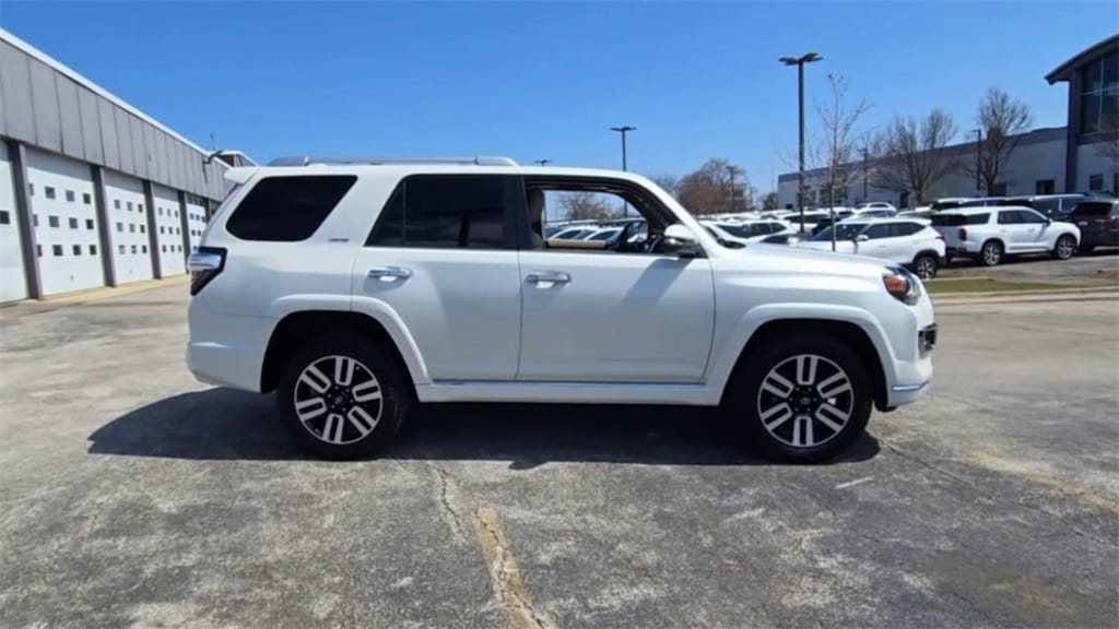 2023 TOYOTA 4RUNNER - Image 9