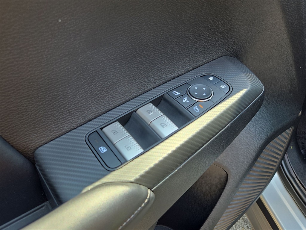 2024 MITSUBISHI OUTLANDER - Image 29