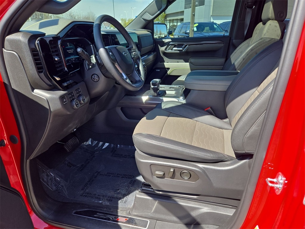 2023 CHEVROLET SILVERADO - Image 26