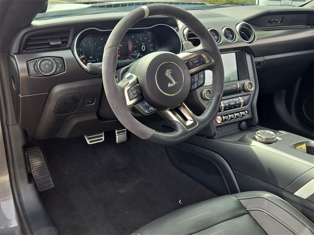 2021 FORD MUSTANG - Image 13