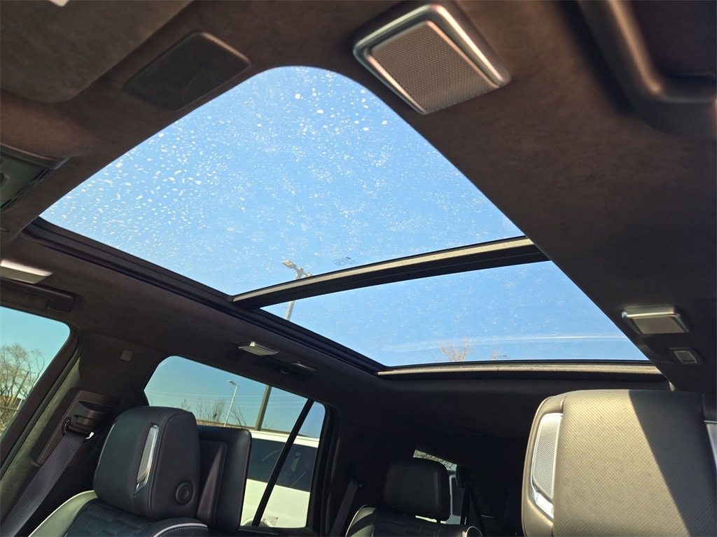 2022 CADILLAC ESCALADE - Image 25