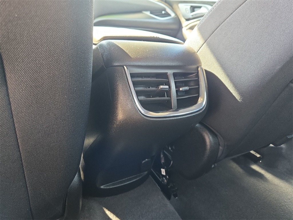 2023 CHEVROLET MALIBU - Image 26