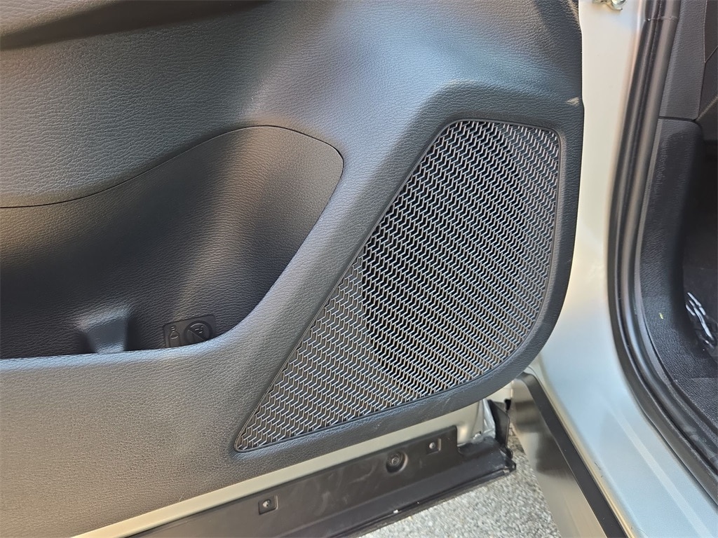 2024 MITSUBISHI OUTLANDER - Image 30