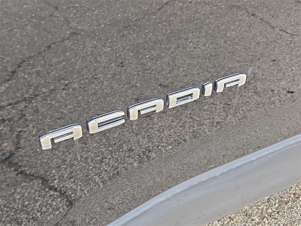 2023 GMC ACADIA - Image 29
