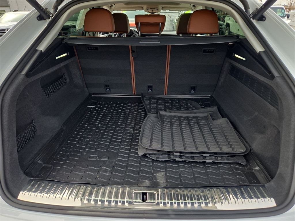 2023 AUDI Q8 - Image 33