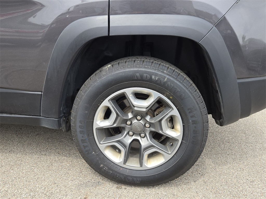 2019 JEEP CHEROKEE - Image 37