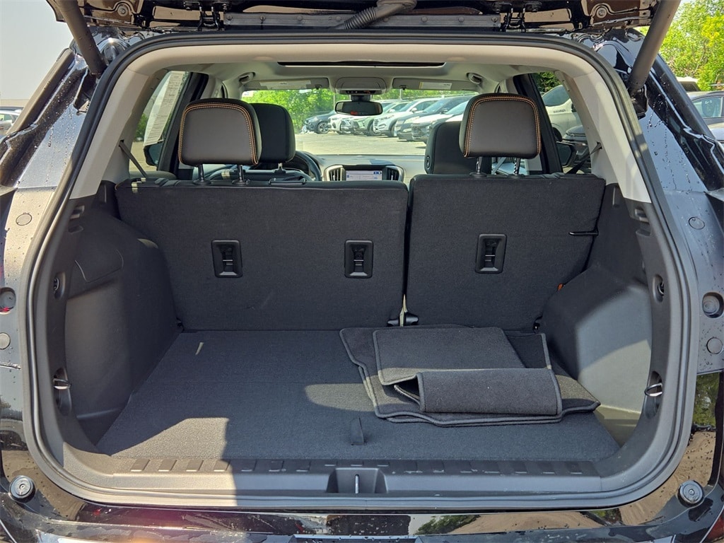 2024 GMC TERRAIN - Image 33