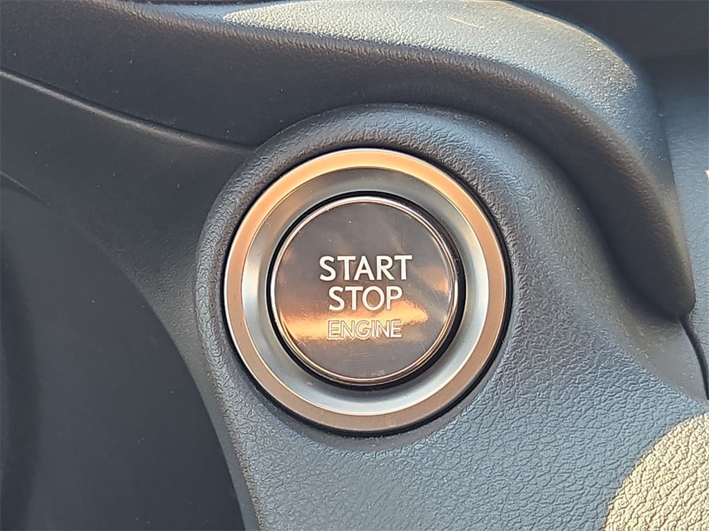 2022 LEXUS IS - Image 23