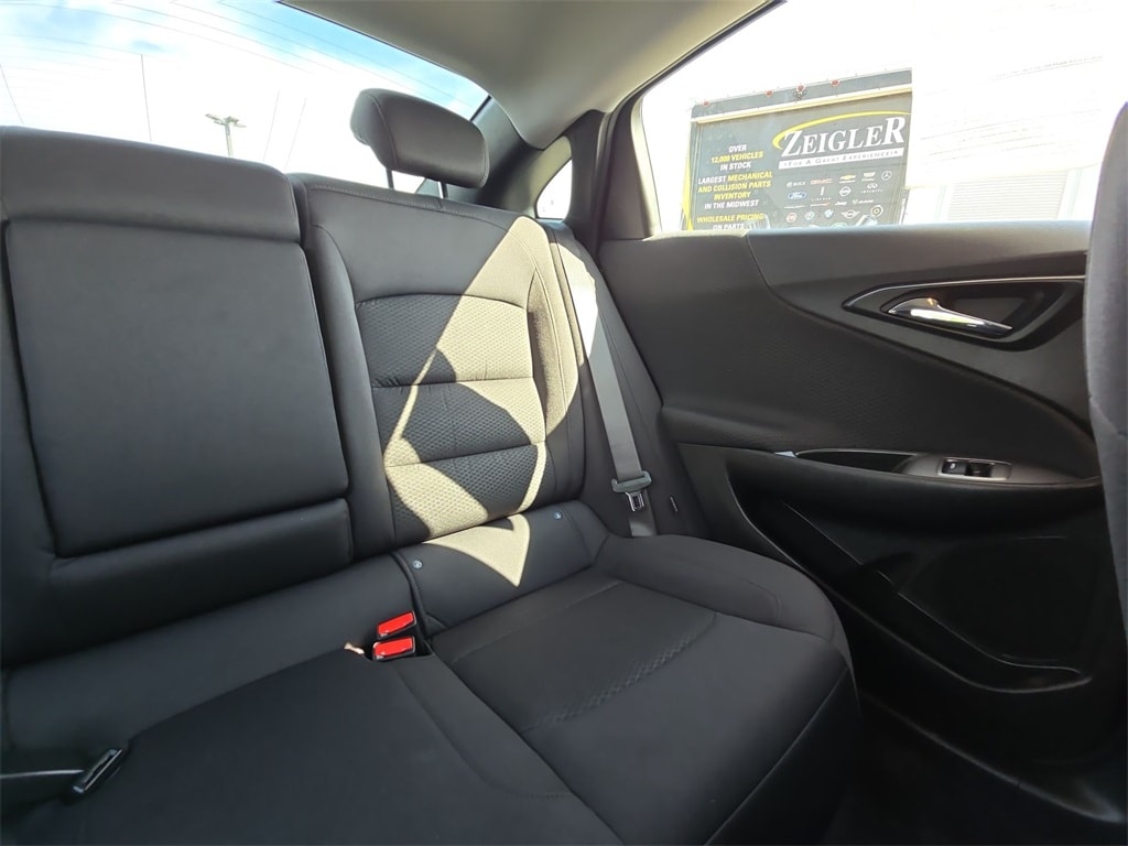 2023 CHEVROLET MALIBU - Image 14