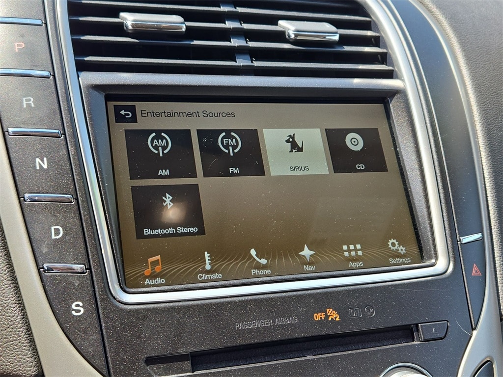 2017 LINCOLN MKX - Image 19